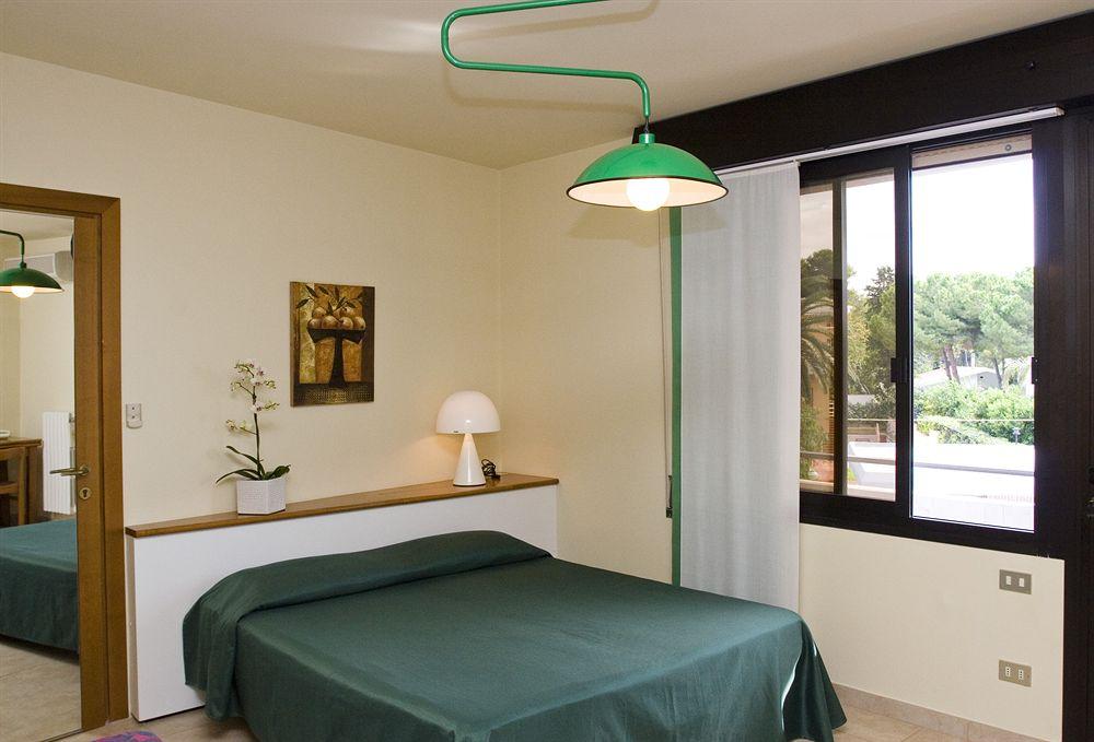 Tursport Aparthotel Taranto Exterior photo